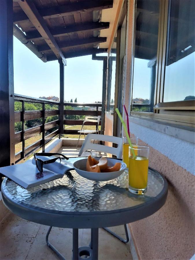 Apt Mirella Apartment روفينج المظهر الخارجي الصورة