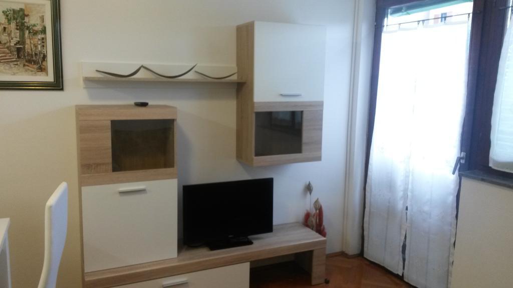 Apt Mirella Apartment روفينج الغرفة الصورة
